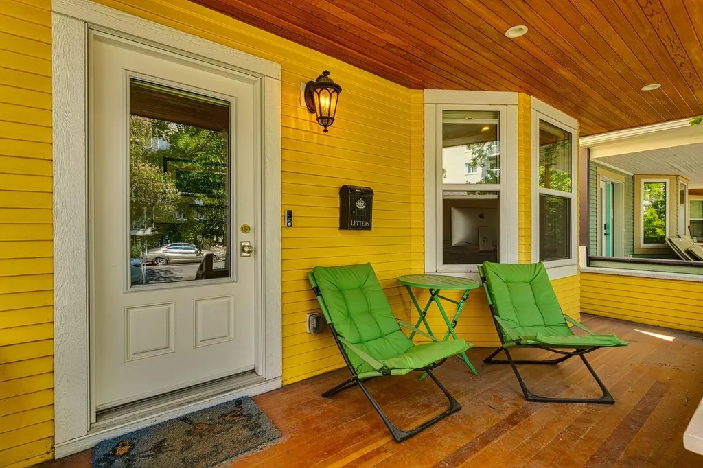 609 23 Avenue SW Calgary AB T2S0J6