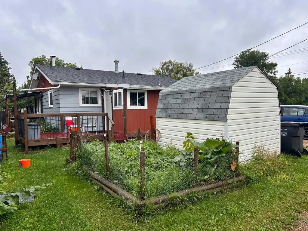 5047 48 Street Mannville AB T0B 2W0