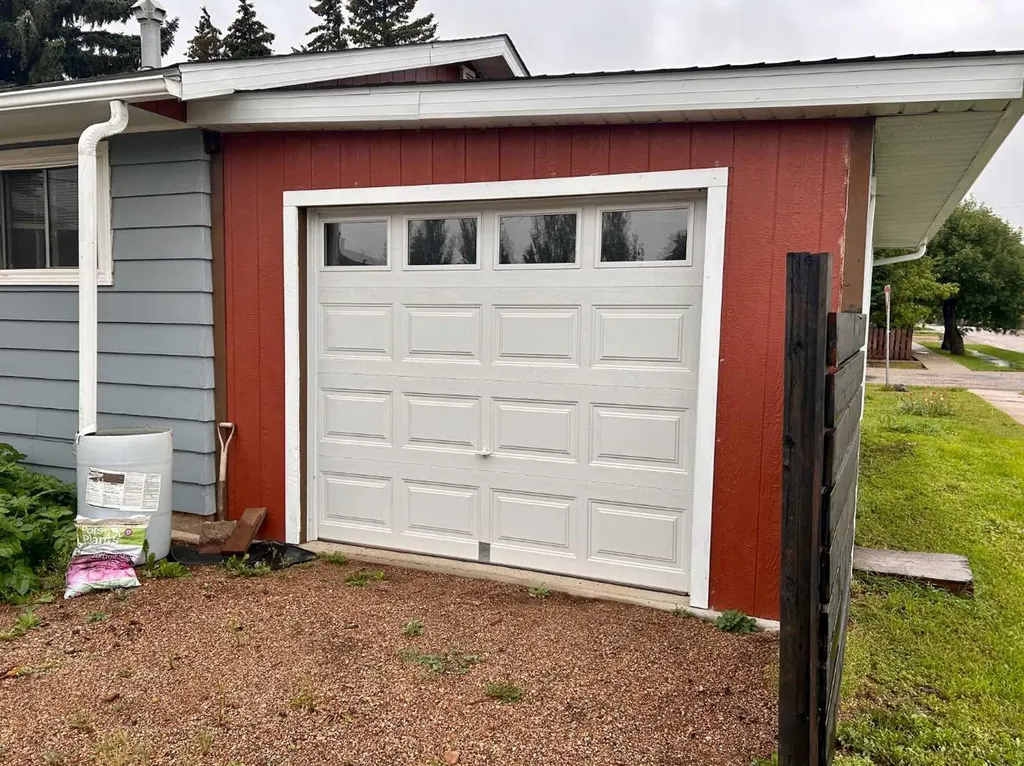 5047 48 Street Mannville AB T0B 2W0
