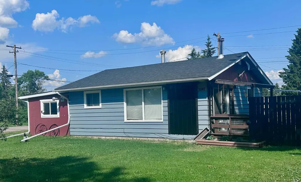 5047 48 Street Mannville AB T0B 2W0