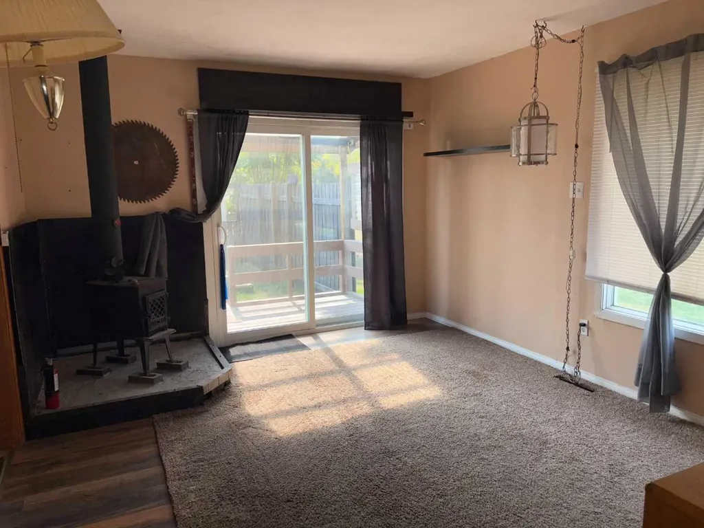 5047 48 Street Mannville AB T0B 2W0