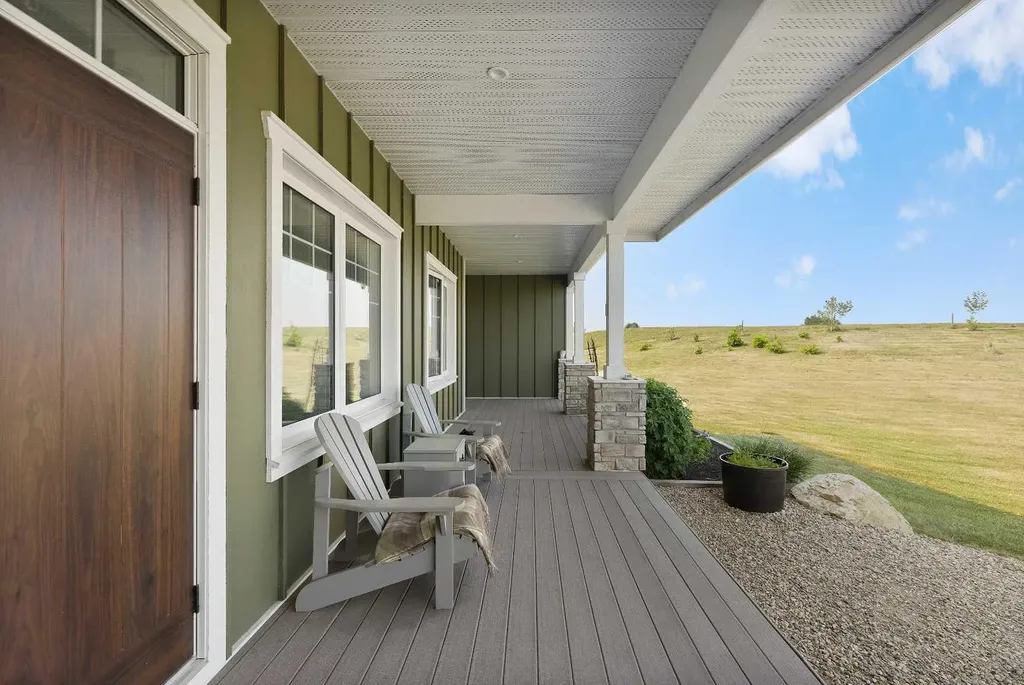 32325 Range Road 24 Rural Mountain View County AB T4H4B8