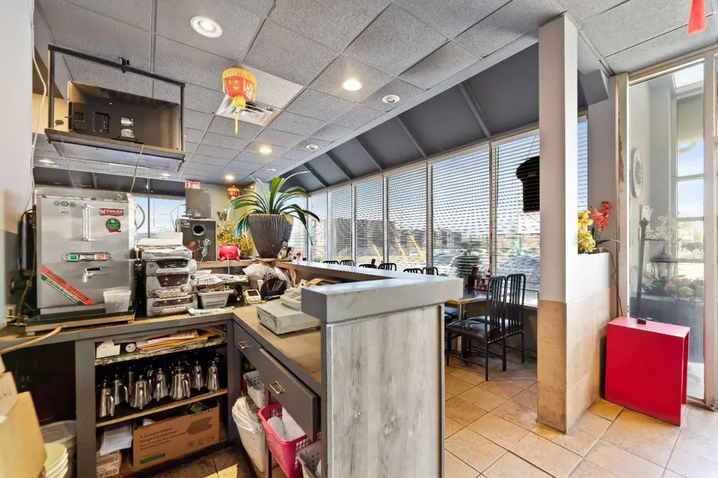 2066 18 Avenue NE Calgary AB T2E8N5