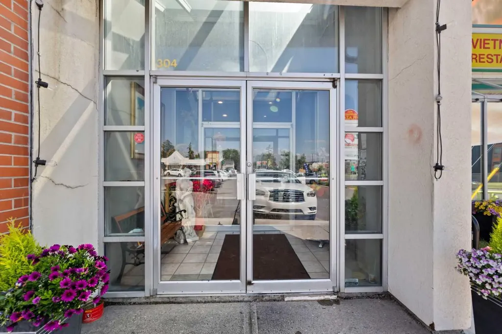 2066 18 Avenue NE Calgary AB T2E8N5