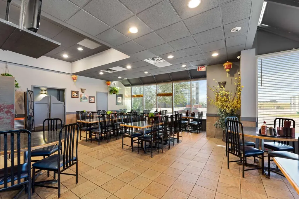 2066 18 Avenue NE Calgary AB T2E8N5