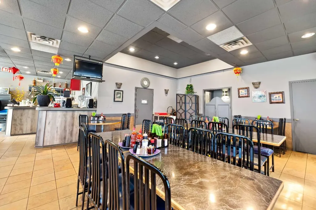 2066 18 Avenue NE Calgary AB T2E8N5