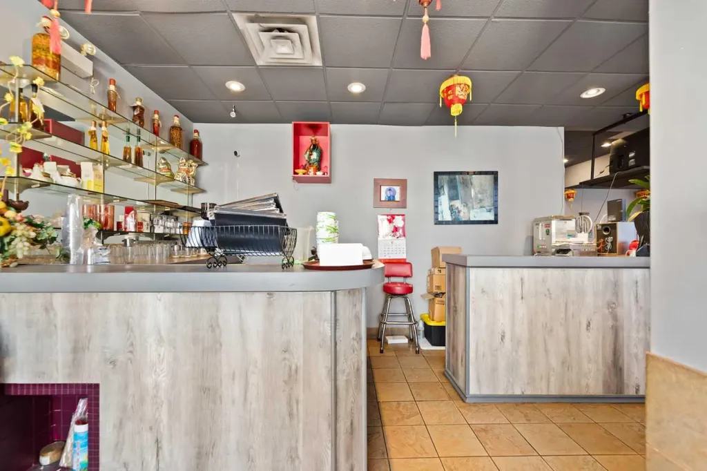 2066 18 Avenue NE Calgary AB T2E8N5