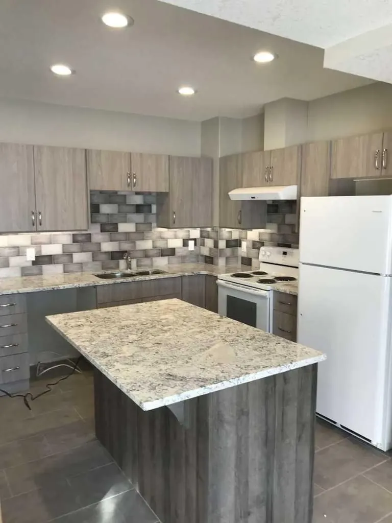 102 Aspenhill Drive Fort Mcmurray AB T9J 1E1