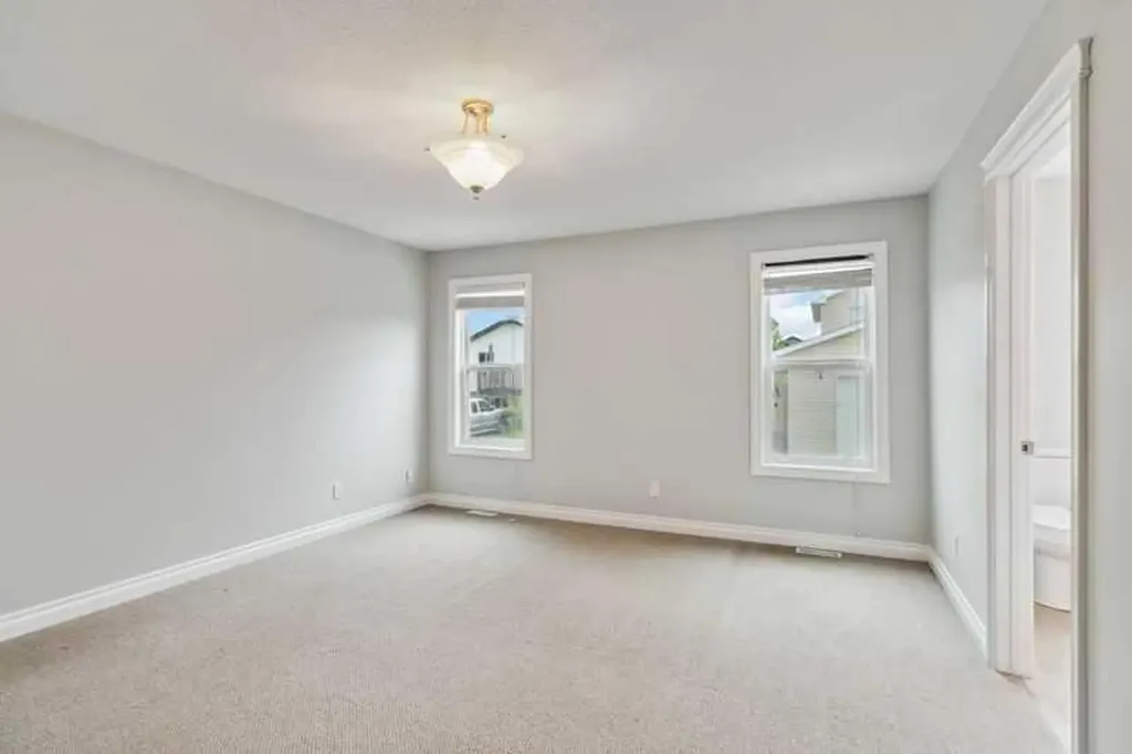 221 Ash Way Fort Mcmurray AB T9K0G2