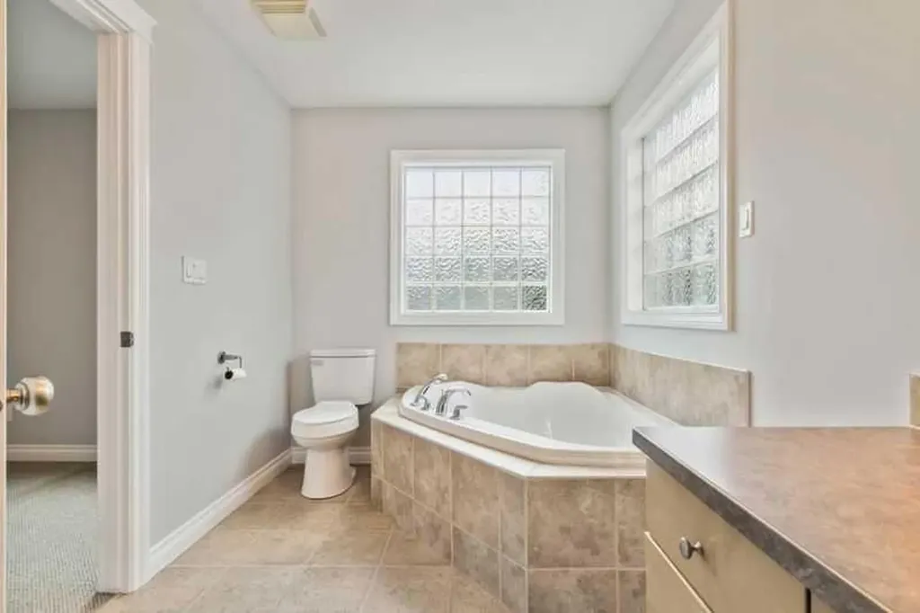 221 Ash Way Fort Mcmurray AB T9K0G2
