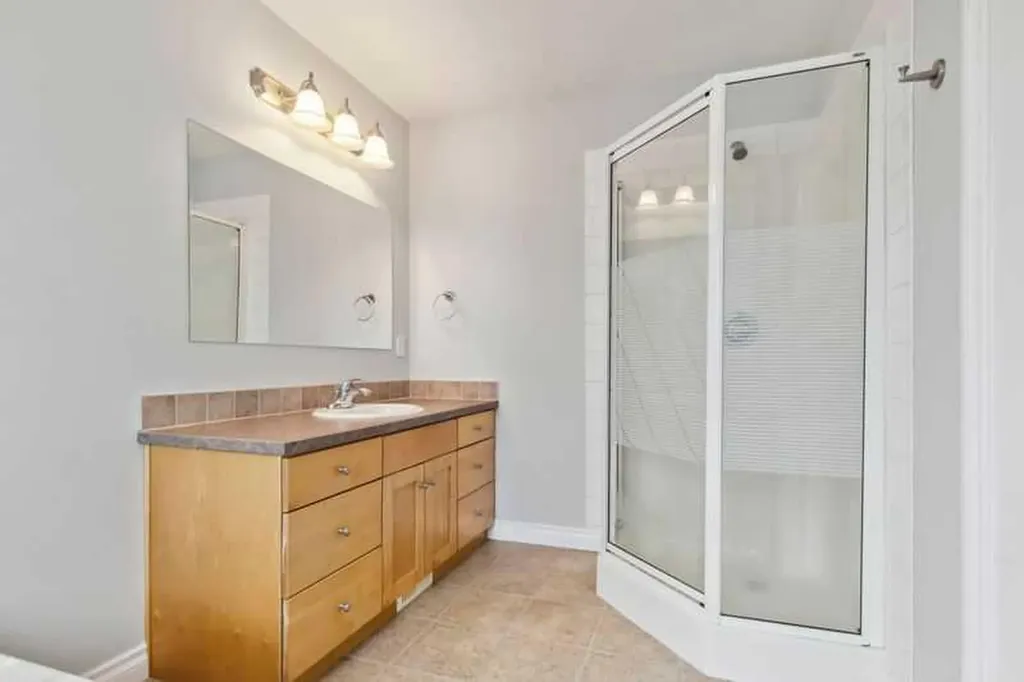 221 Ash Way Fort Mcmurray AB T9K0G2