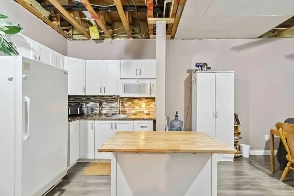 221 Ash Way Fort Mcmurray AB T9K0G2