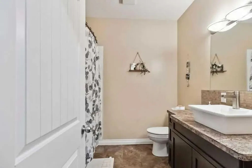 221 Ash Way Fort Mcmurray AB T9K0G2
