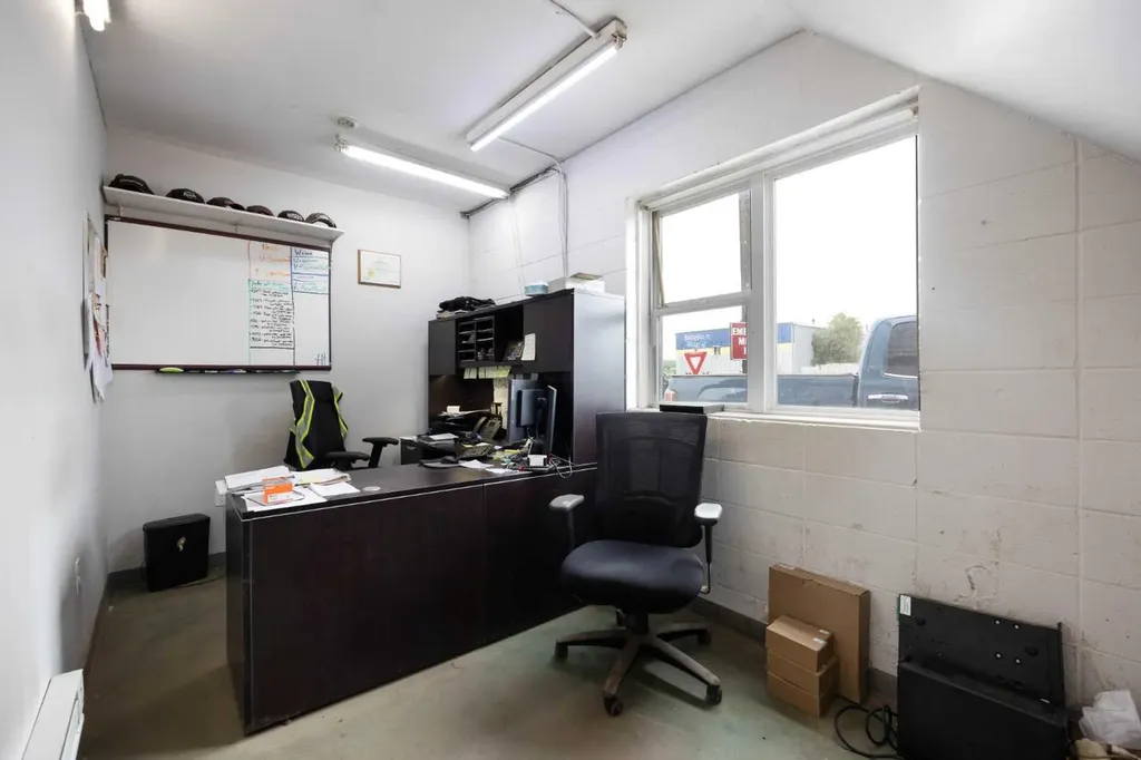 8030 Golosky Avenue Fort Mcmurray AB T9H 1V5