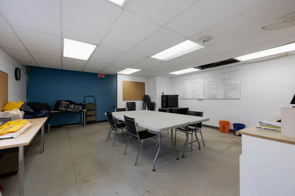 8030 Golosky Avenue Fort Mcmurray AB T9H 1V5