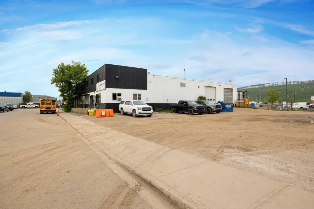 8030 Golosky Avenue Fort Mcmurray AB T9H 1V5