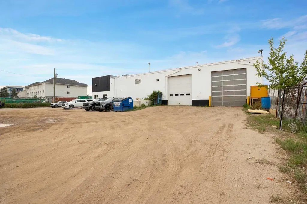 8030 Golosky Avenue Fort Mcmurray AB T9H 1V5