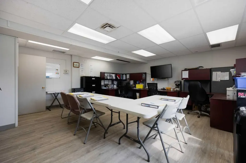 8030 Golosky Avenue Fort Mcmurray AB T9H 1V5