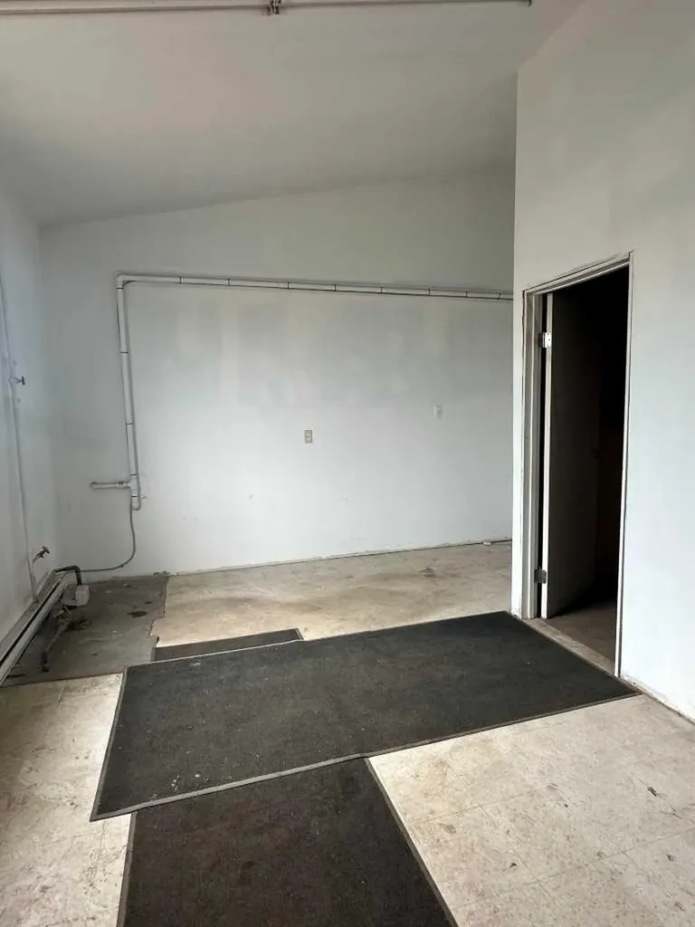 6002 60 Avenue Taber AB T1G 2C1