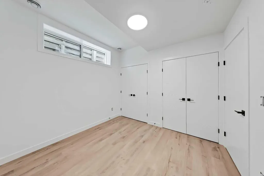 1524 29 Avenue SW Calgary AB T2T 1M3