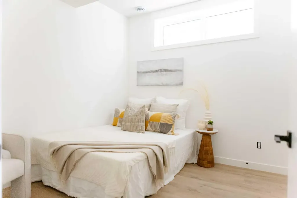 1524 29 Avenue SW Calgary AB T2T 1M3