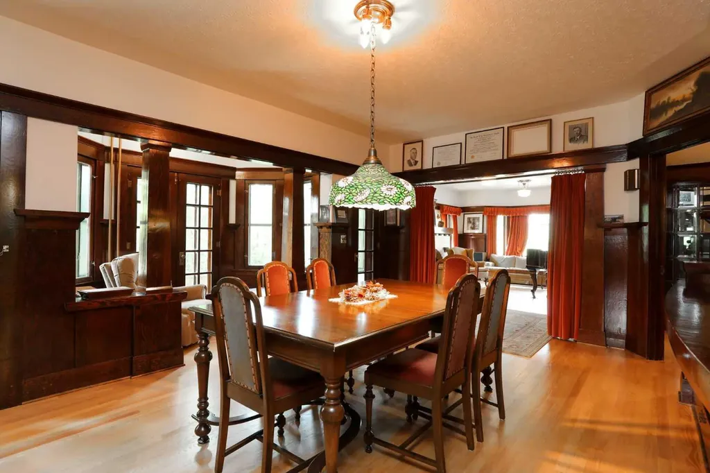 302 King Street Nobleford AB T0L 1S0