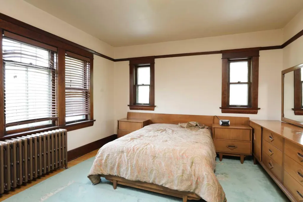 302 King Street Nobleford AB T0L 1S0