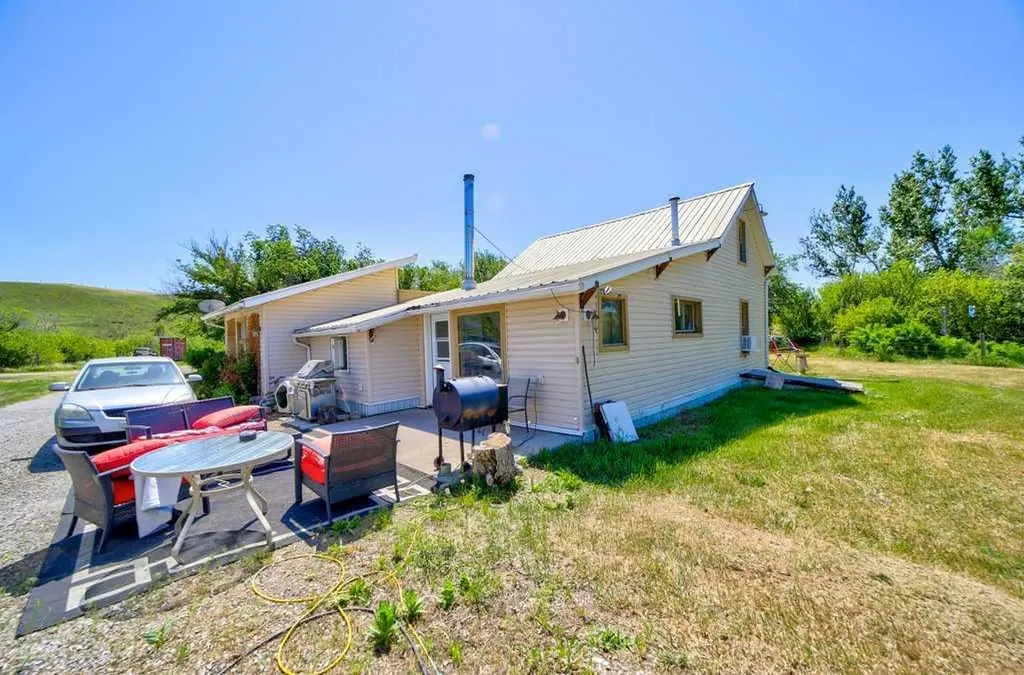 29320 Twp Road 7-0 Rural Pincher Creek No. 9 M.d. Of AB T0K 1W0