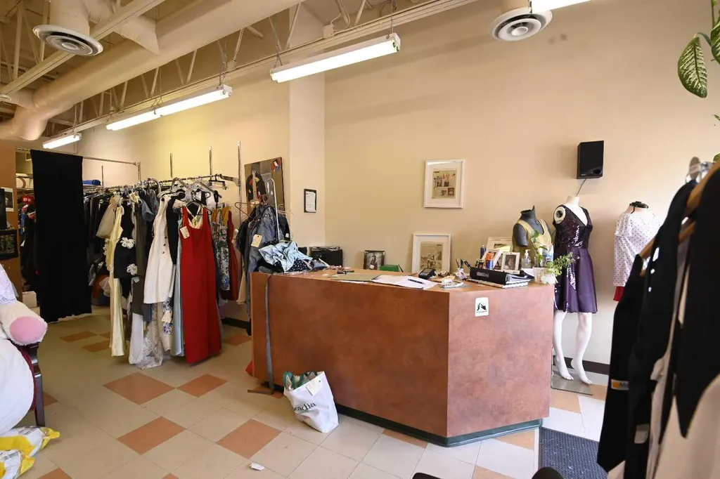 12100 Macleod Trail SE Calgary AB T2J 7G9