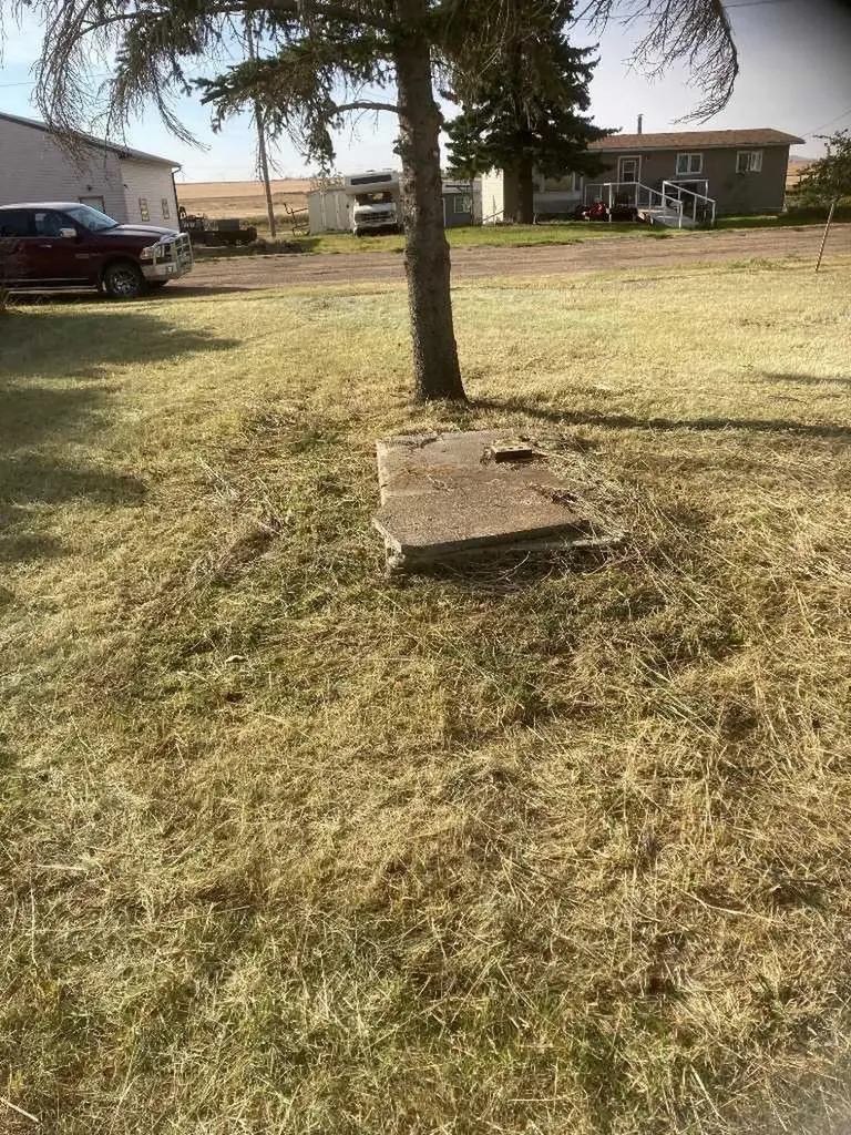 142 1 Avenue W Craigmyle AB T0J 0T0