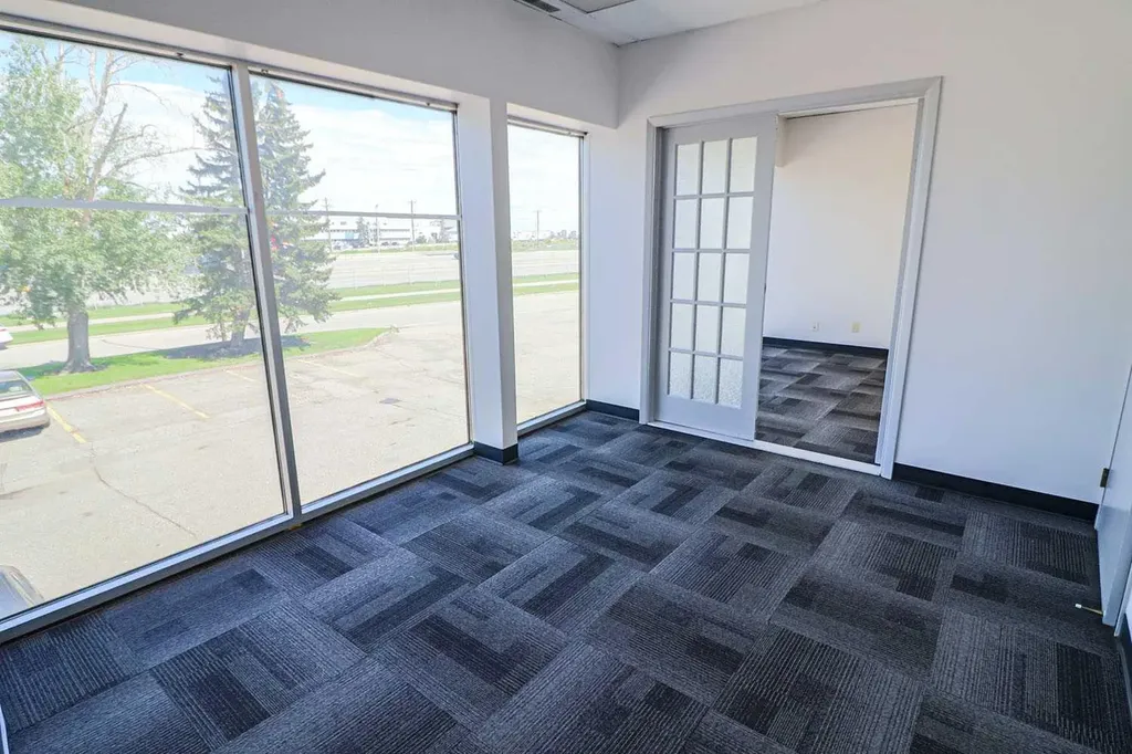 4712 13 Street NE Calgary AB T2E 6P1