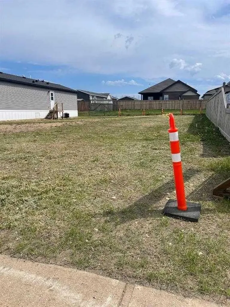 148 Beardsley Crescent Fort Mcmurray AB T9H 2S2