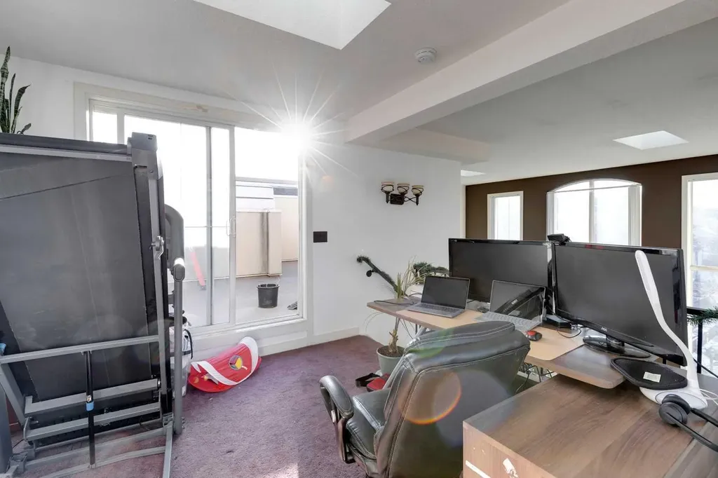 1800 14a Street SW Calgary AB T2T6K3