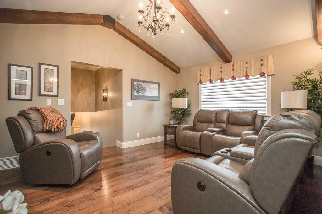 32 Sagewood Close Red Deer AB T4R 0M5