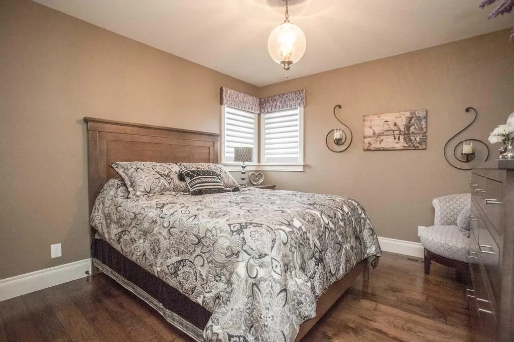 32 Sagewood Close Red Deer AB T4R 0M5