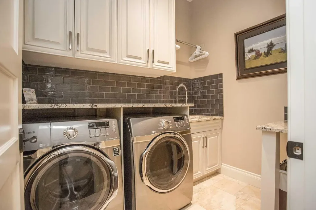 32 Sagewood Close Red Deer AB T4R 0M5
