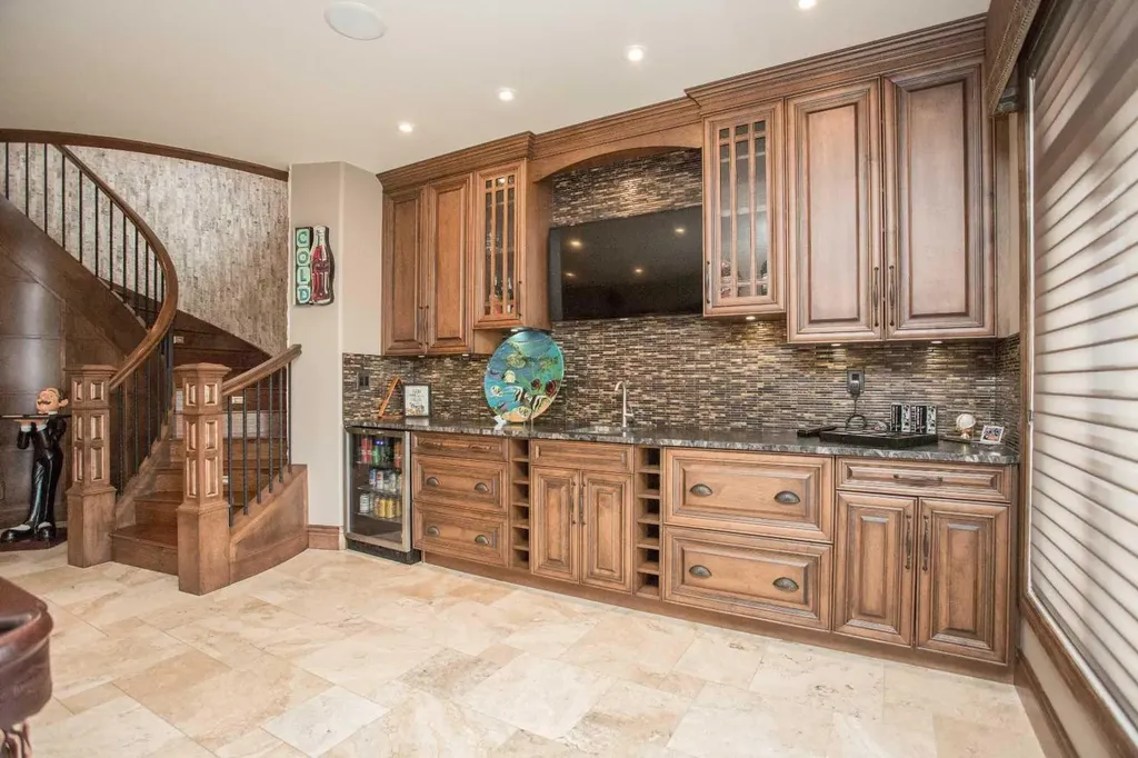 32 Sagewood Close Red Deer AB T4R 0M5