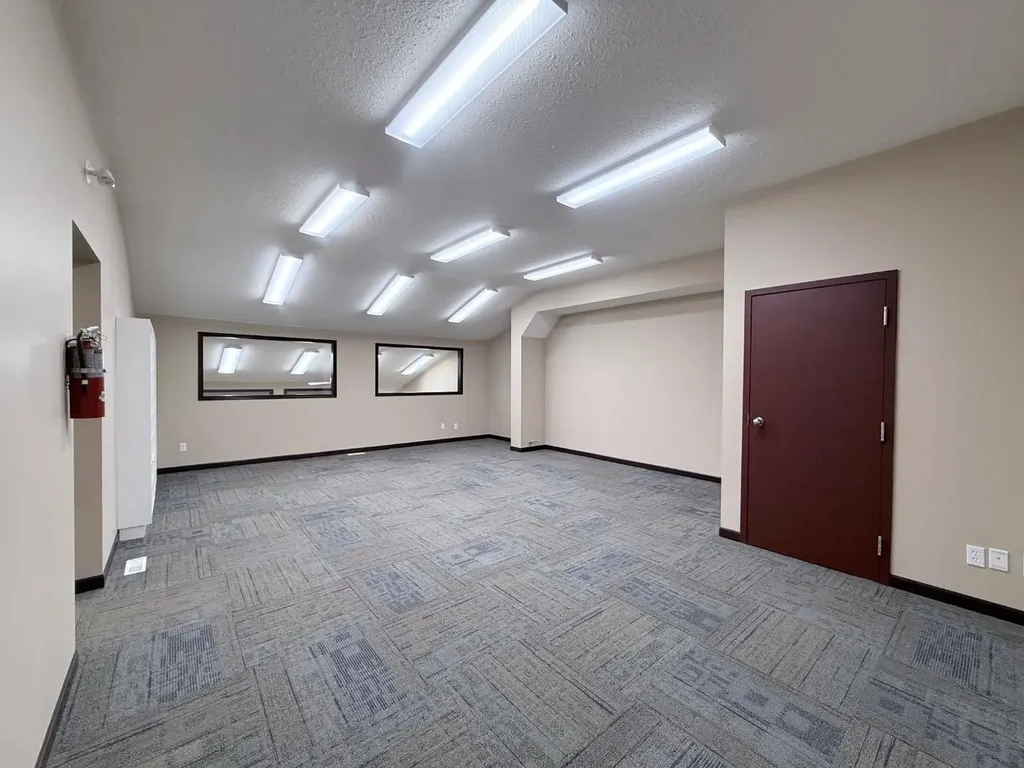 9824 97 Avenue Grande Prairie AB T8V 7K2