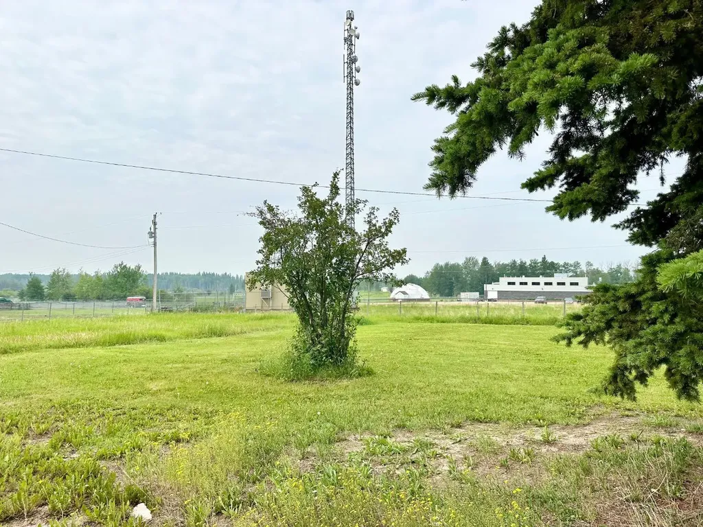 10307 94 Avenue Lac La Biche AB T0A 2C0
