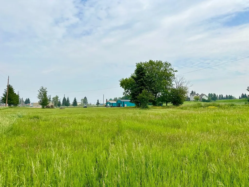 10307 94 Avenue Lac La Biche AB T0A 2C0