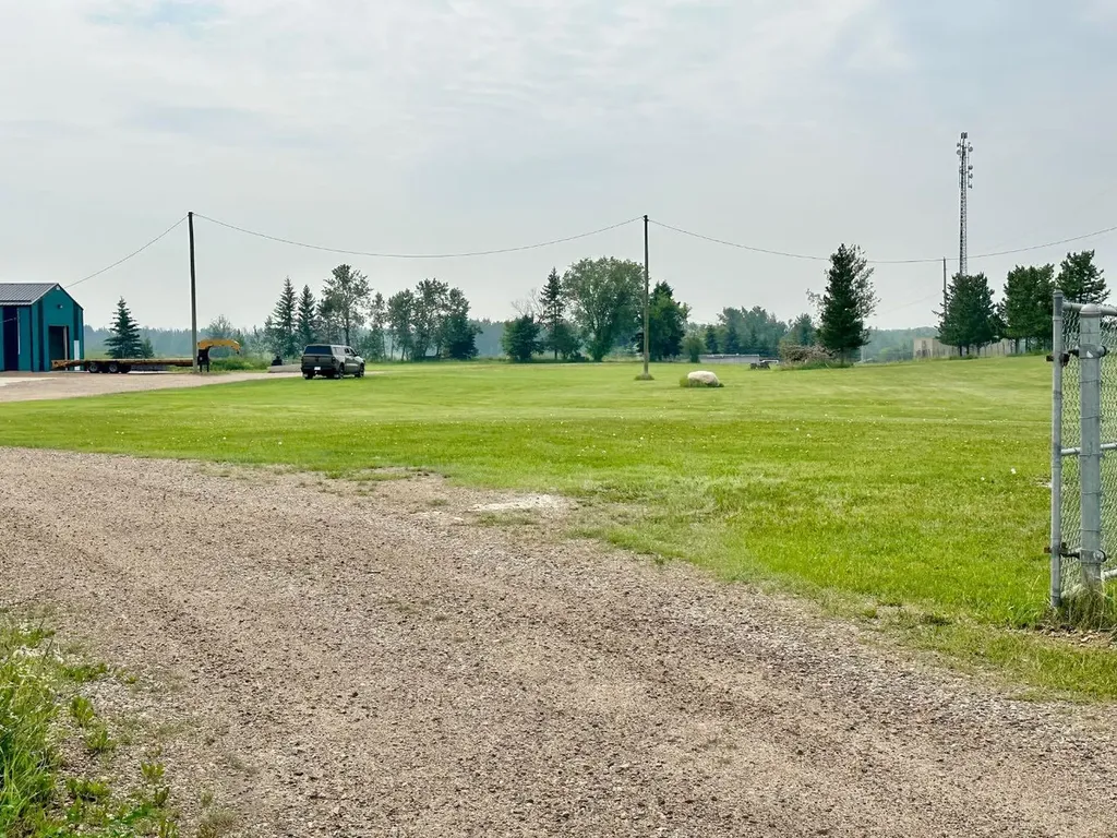 10307 94 Avenue Lac La Biche AB T0A 2C0