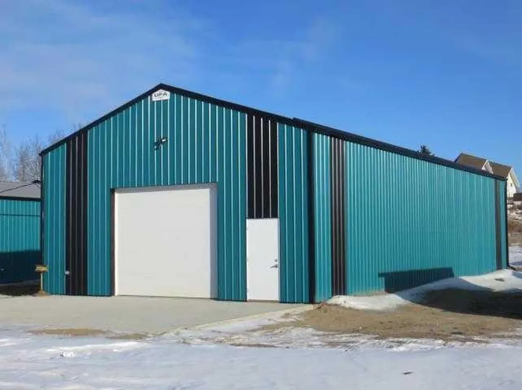 10307 94 Avenue Lac La Biche AB T0A 2C0