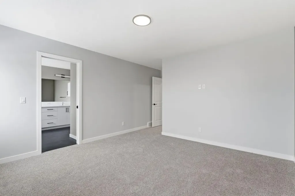 4071 Sawgrass Street NW Airdrie AB T4B 5V4