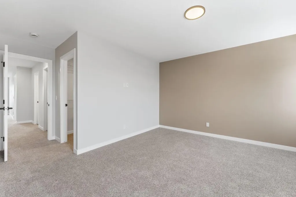 4071 Sawgrass Street NW Airdrie AB T4B 5V4