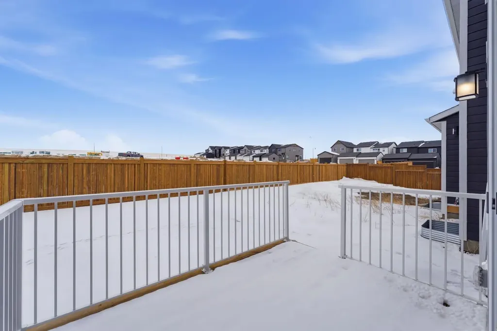4071 Sawgrass Street NW Airdrie AB T4B 5V4