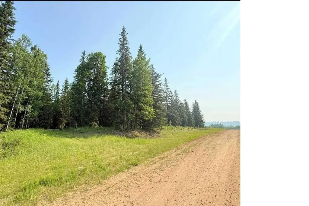 221054 670 Township Rural Athabasca County AB T9S 2B5