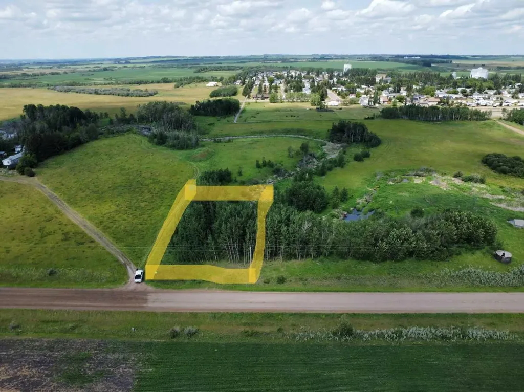 Lot 1 5th South. Township Road 524 Street Marwayne AB T0B2X0