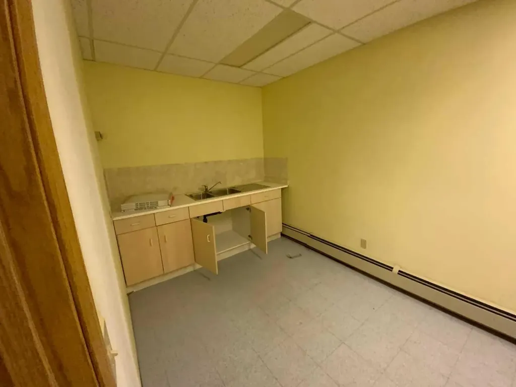 115 & 117 4 Th Avenue S Three Hills AB T0M 2A0