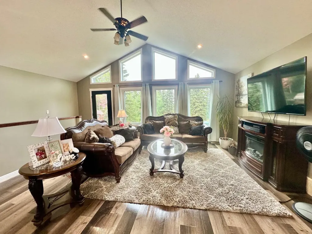 318 15156 Old Trail Lac La Biche AB T0A 2C0