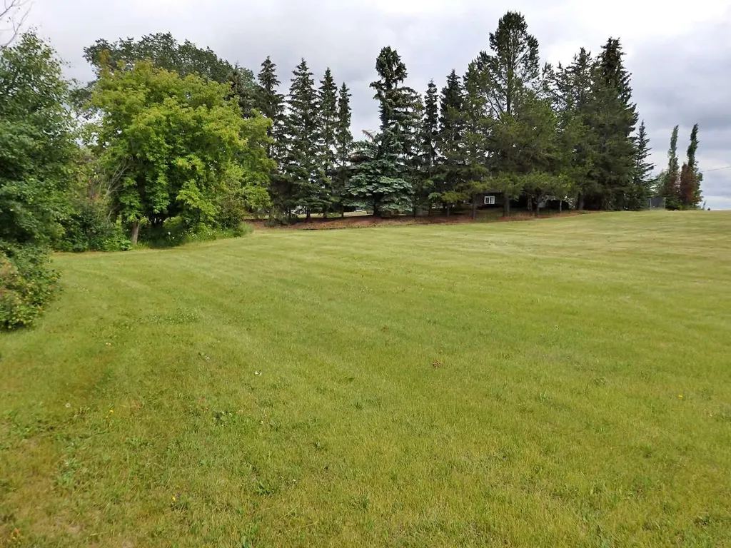 6103 52 Avenue Vermilion AB T9X 1X3